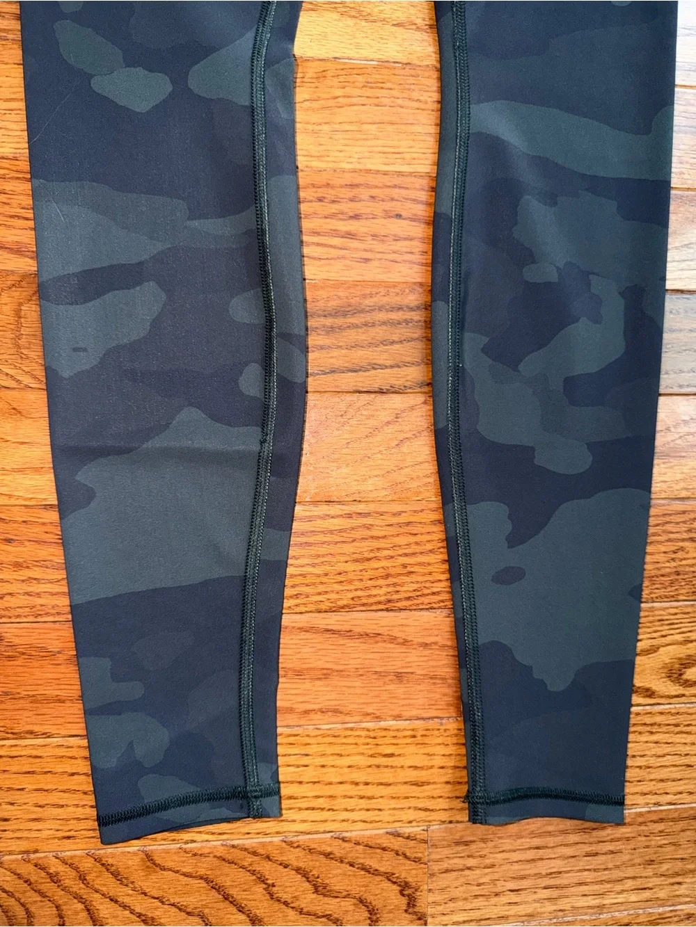 Alo Yoga $128 Vapor Camo High Rise Leggings XS EUC